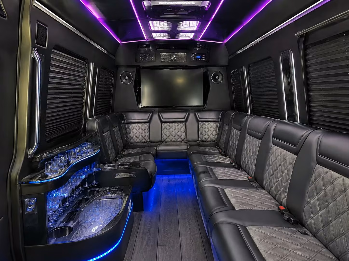 airport transfers and out of town guest shuttles for cedar rapids weddings