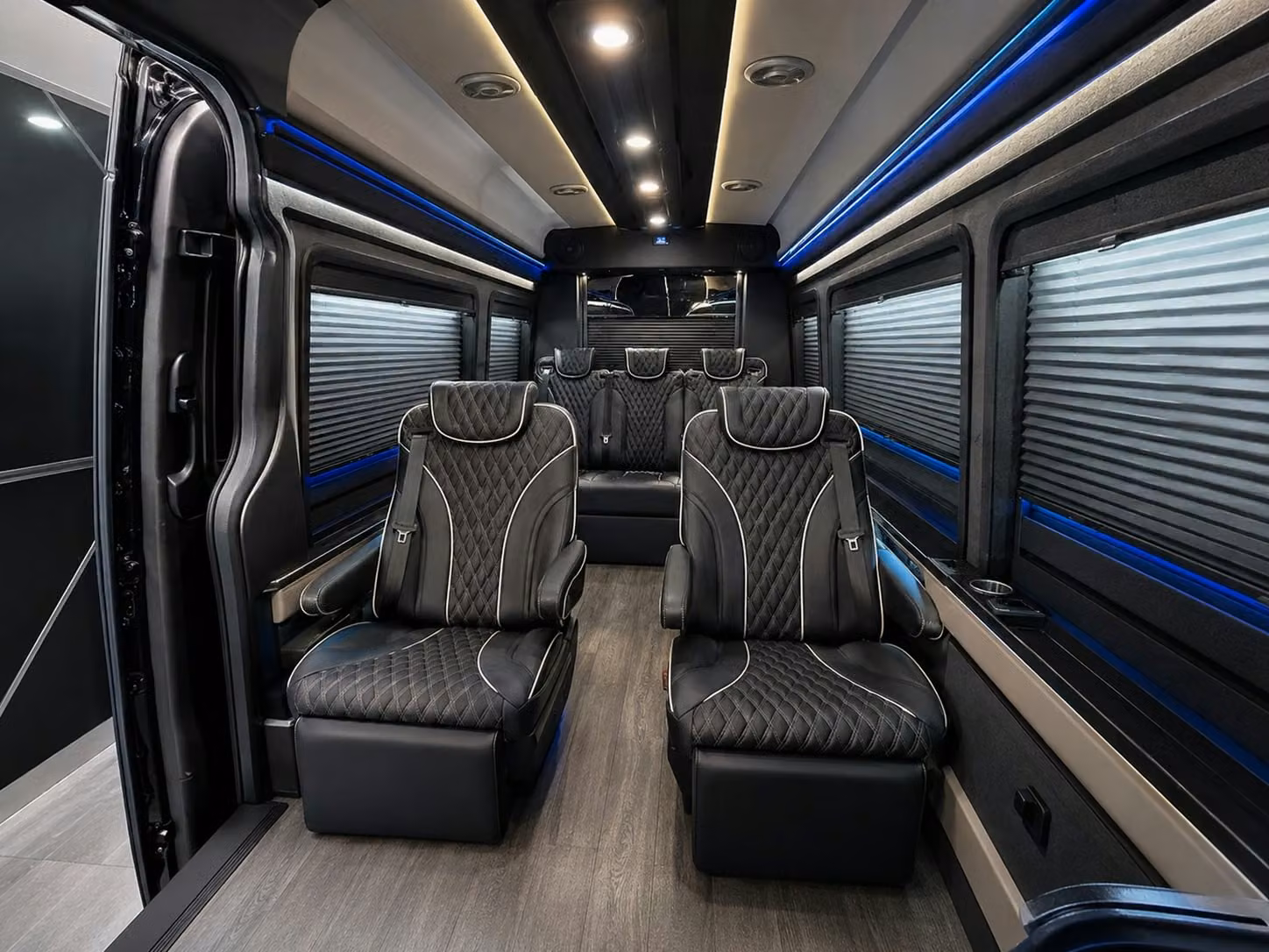 airport transfers for sports teams and fan groups in cedar rapids