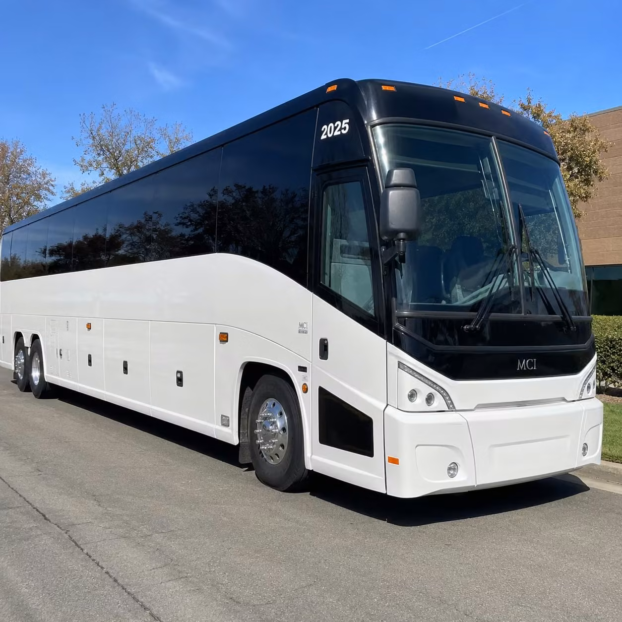 cedar rapids airport transportation for corporate travel groups
