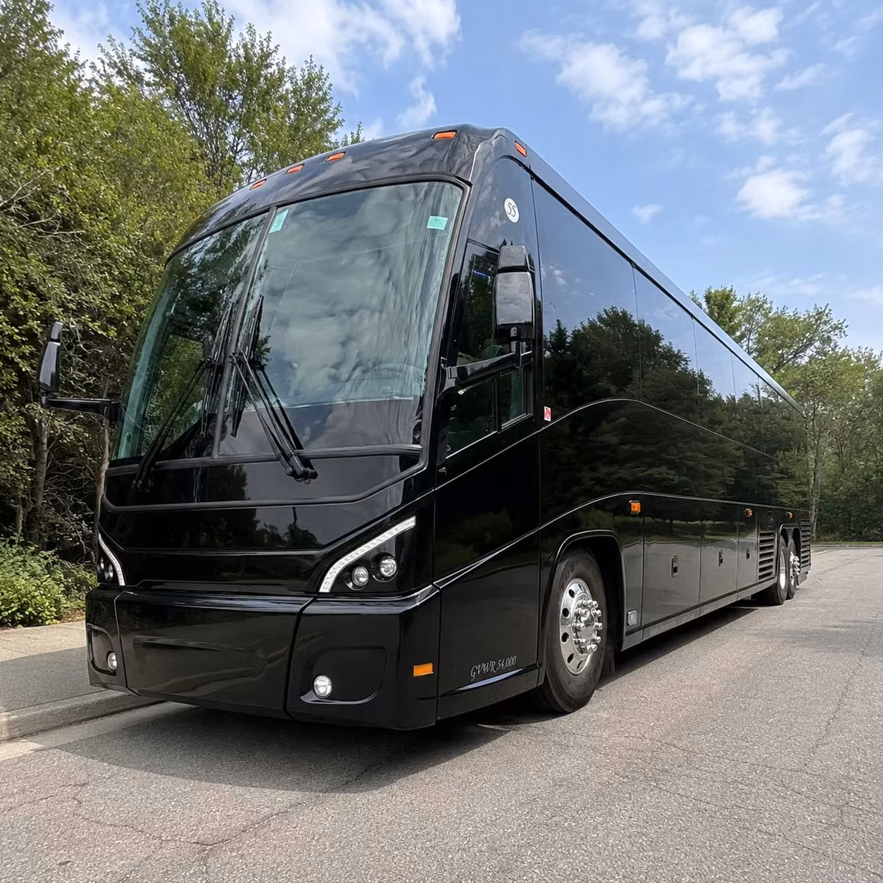 cedar rapids corporate and convention long distance bus shuttles for business groups