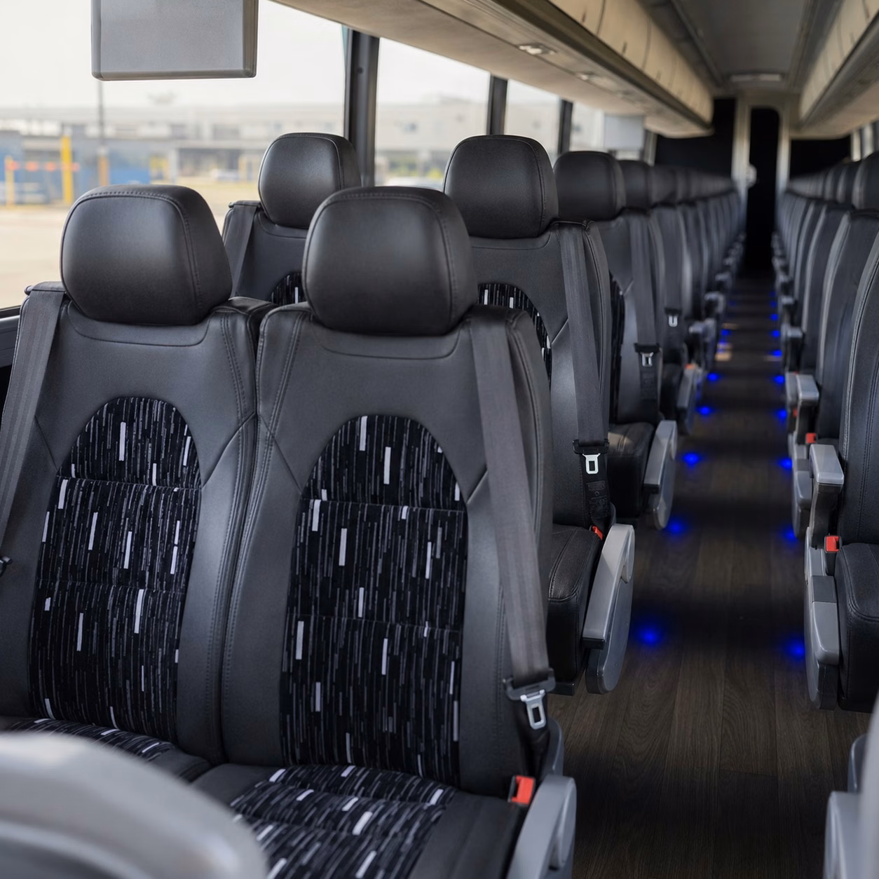 compare bus rentals in cedar rapids with one online quote
