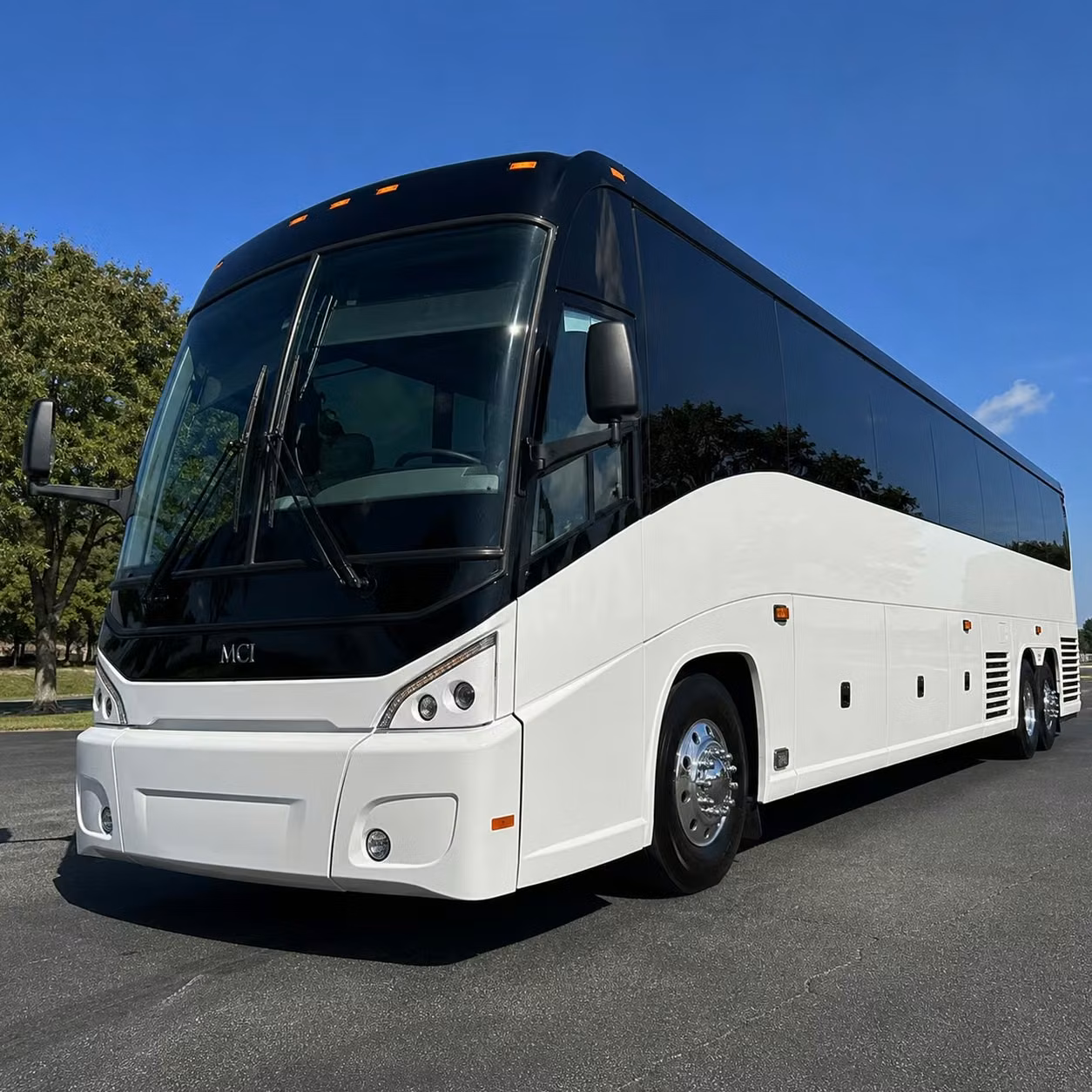 concert bus rentals to alliant energy powerhouse and mcgrath amphitheatre in cedar rapids