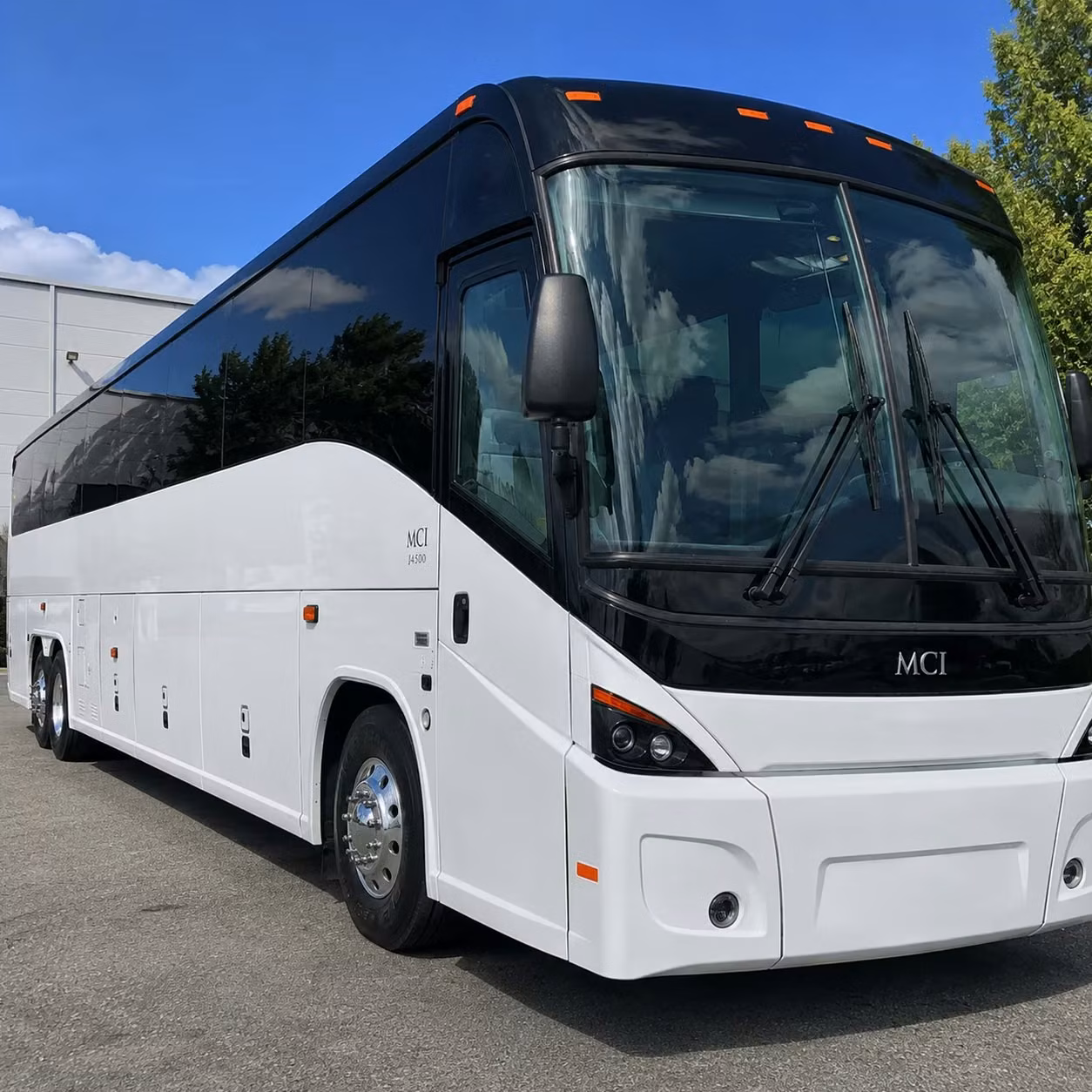 healthcare hospital employee shuttle services in cedar rapids