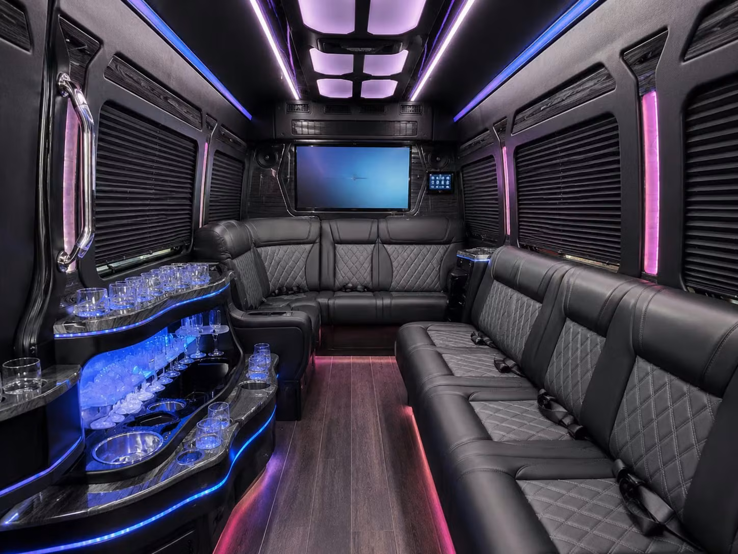iowa ice cube and arena event shuttle buses in cedar rapids