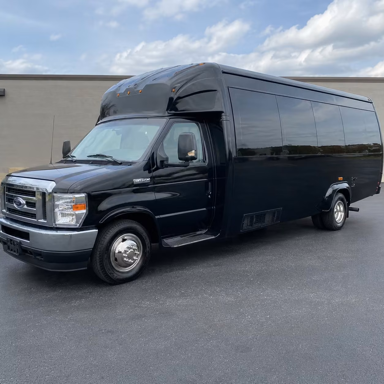 party buses for cedar rapids prom night that keep the energy going all night long
