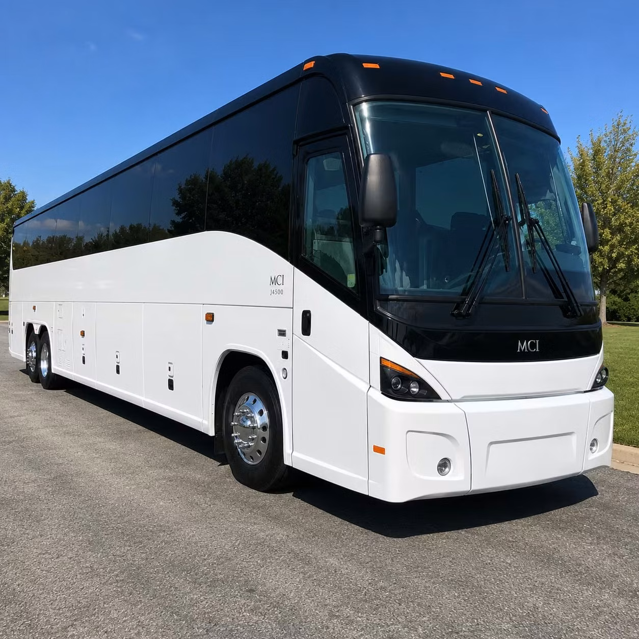 recurring commuter shuttle runs between cedar rapids and iowa city